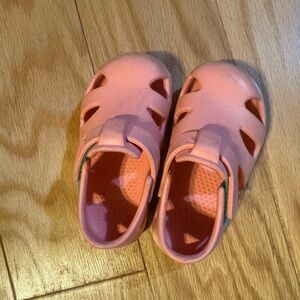 Kids Coral Sandals